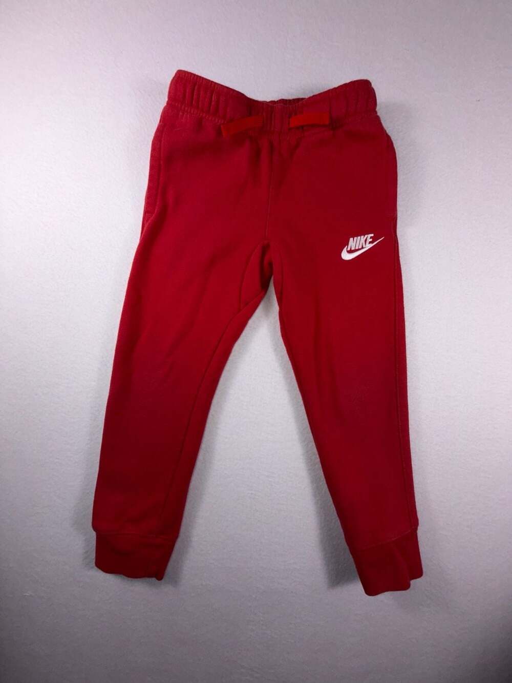 Nike Kids Red Sportswear Club Fleece Joggers Size 5-6 Years